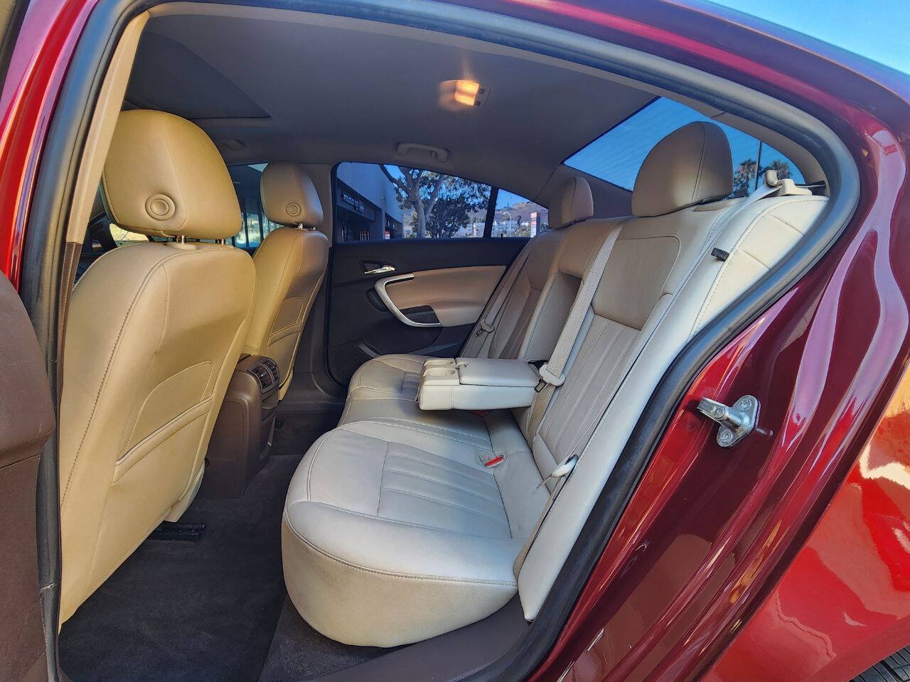 Used 2017 Buick Regal Sport Touring FWD image 13