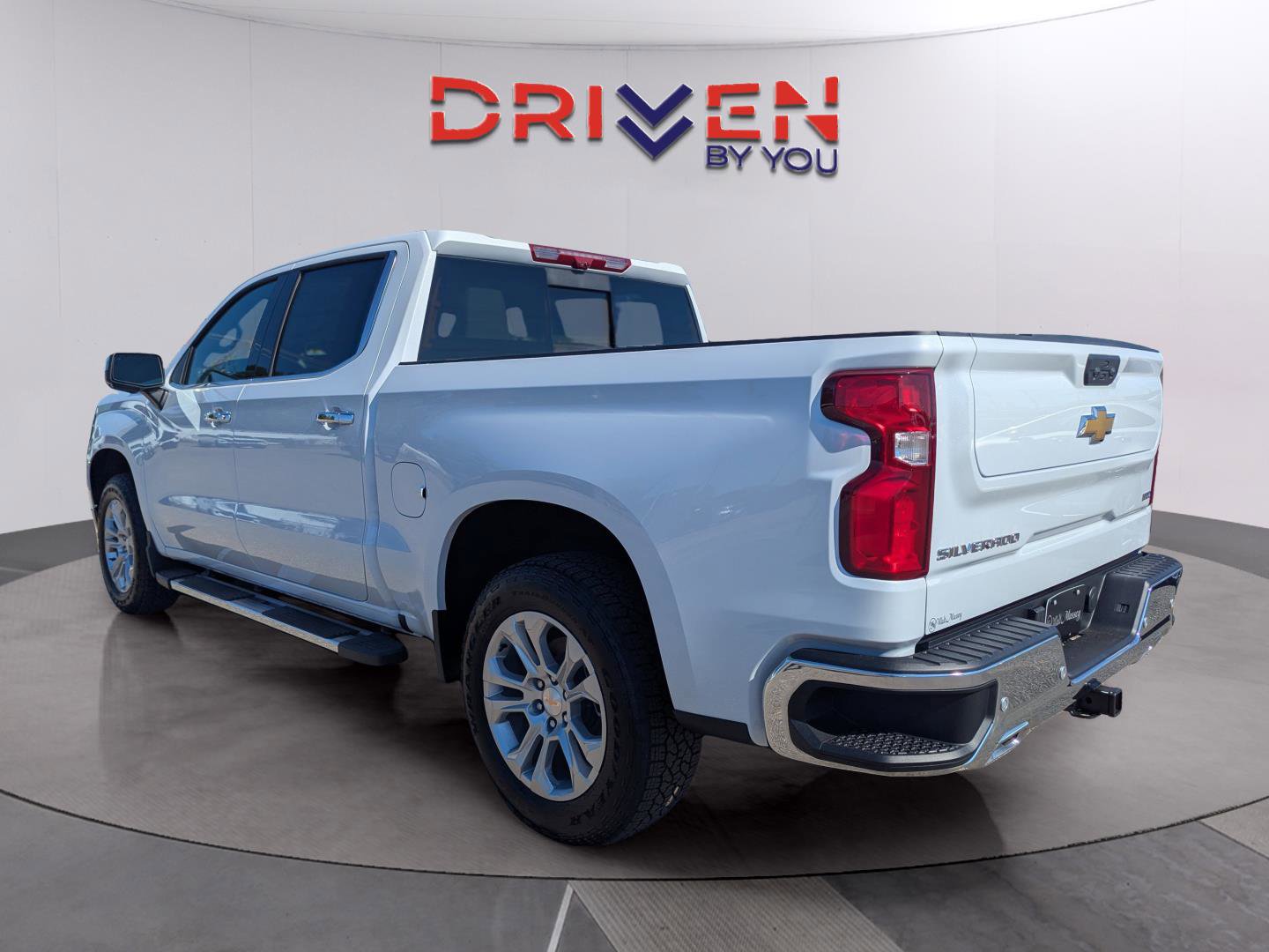 New 2026 Chevrolet Silverado 1500 LTZ w/ LTZ Premium Package image 3