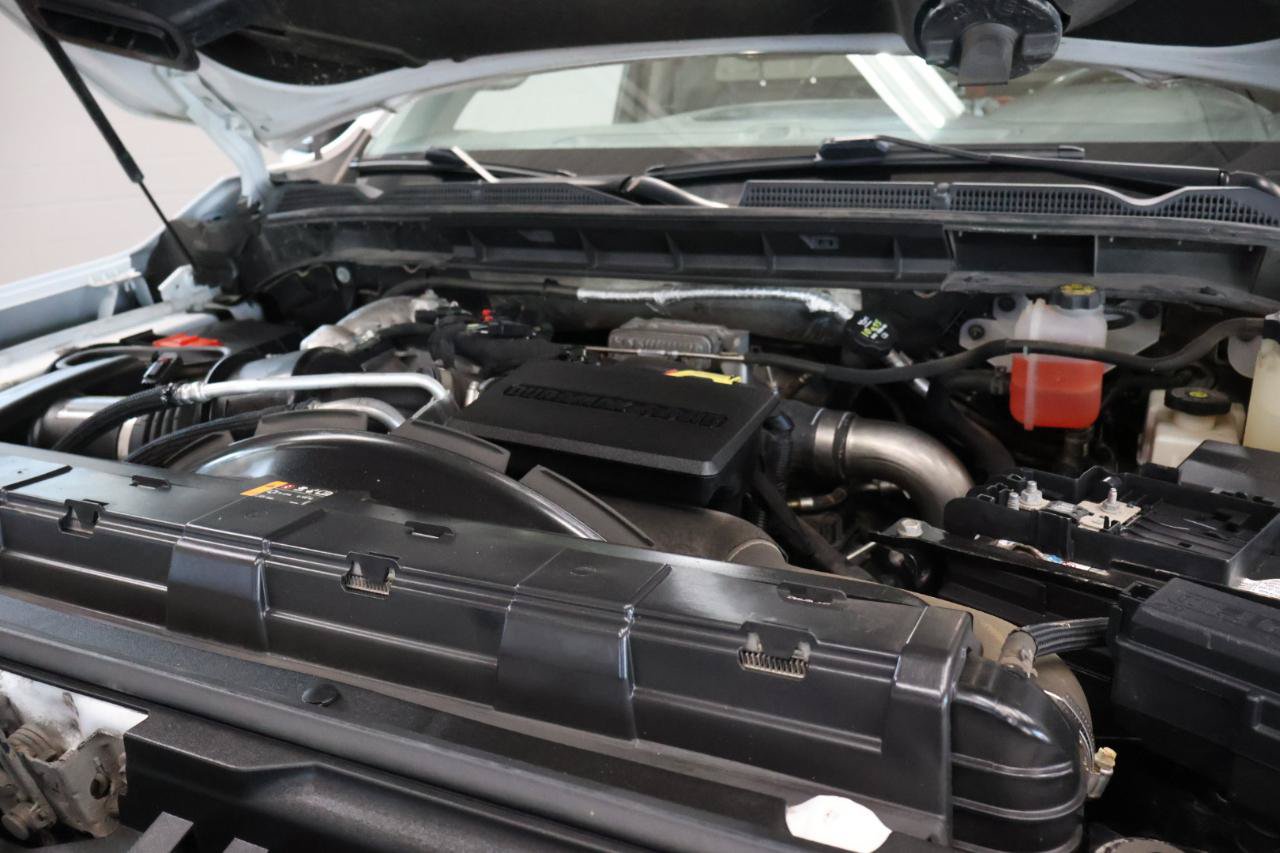 Used 2021 GMC Sierra 3500 4x4 Regular Cab w/ Convenience Package image 31