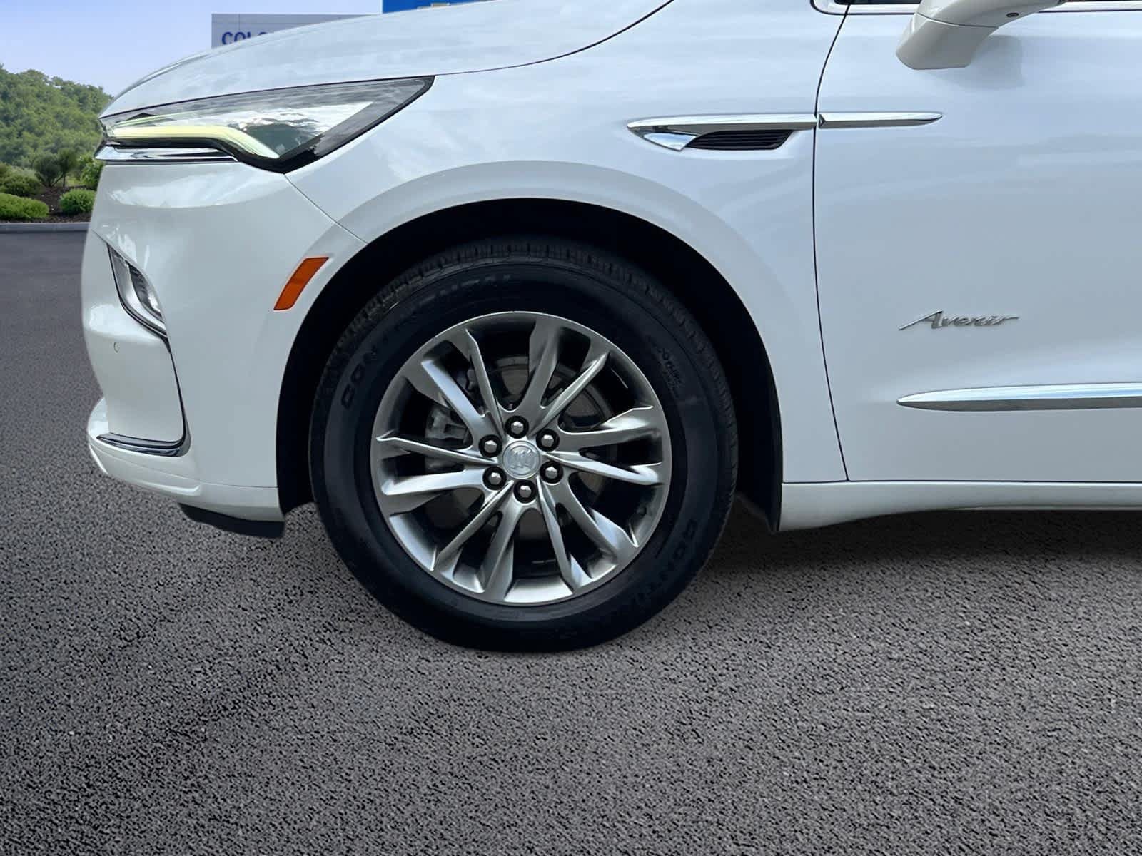 Certified 2022 Buick Enclave Avenir w/ Trailering Package, 5000 lbs. AWD/4WD image 10