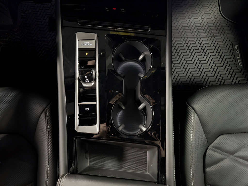 New 2026 Volkswagen Atlas Cross Sport SE image 24