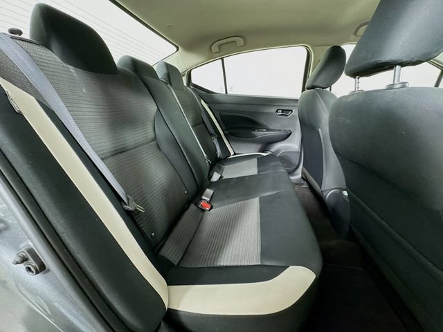Used 2022 Nissan Versa SV FWD image 23