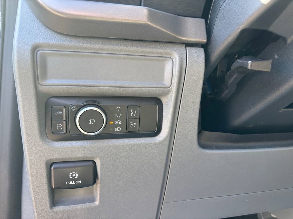 Used 2024 Ford F150 XLT w/ Mobile Office Package image 4