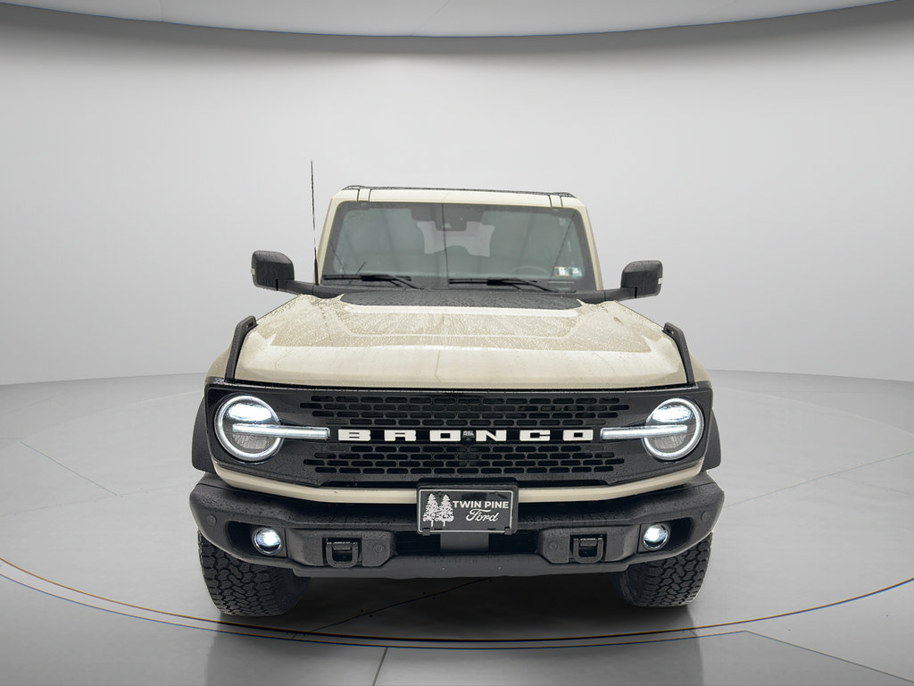 Used 2025 Ford Bronco Badlands AWD/4WD image 2
