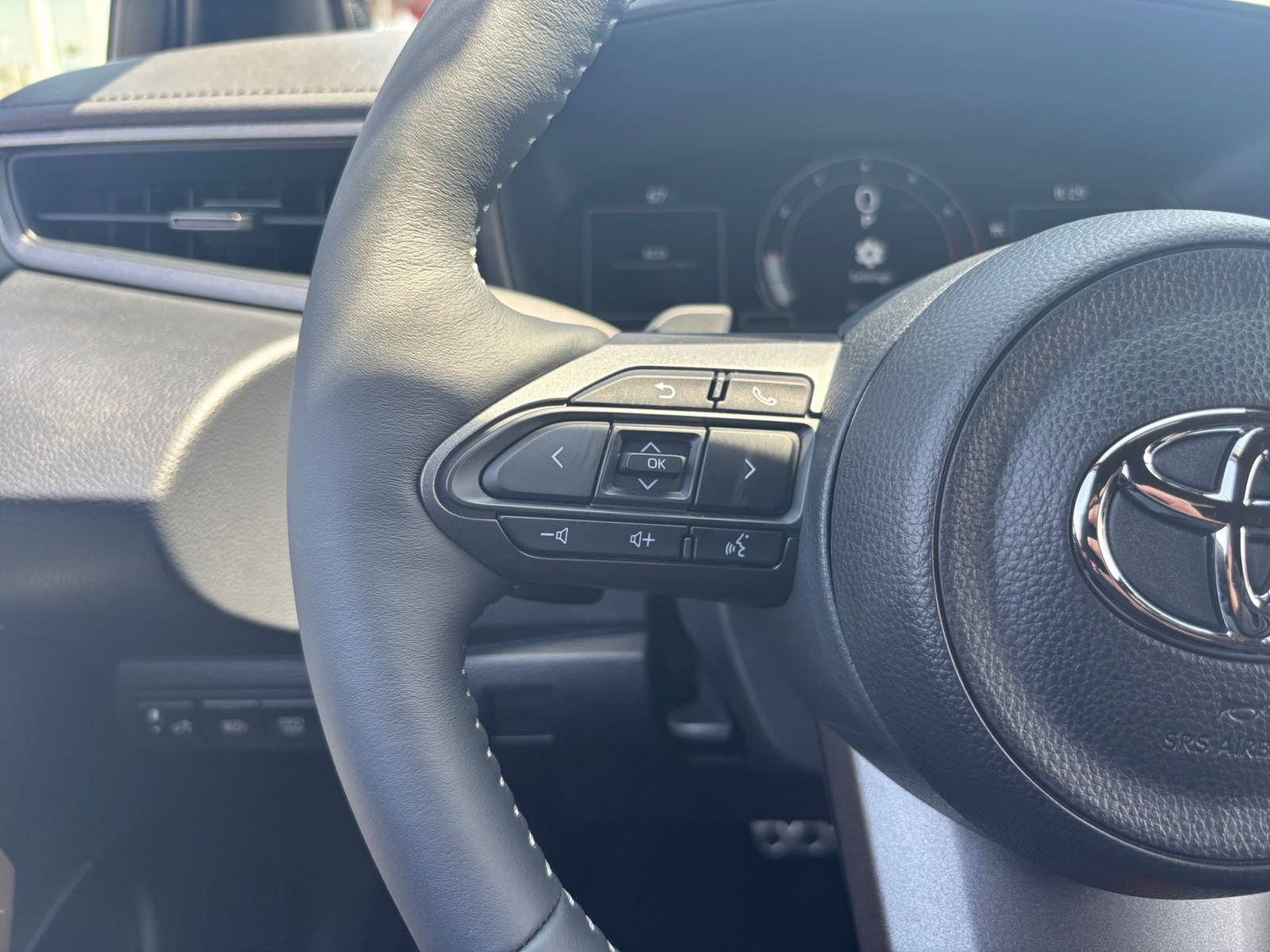 Certified 2025 Toyota Corolla Premium image 19