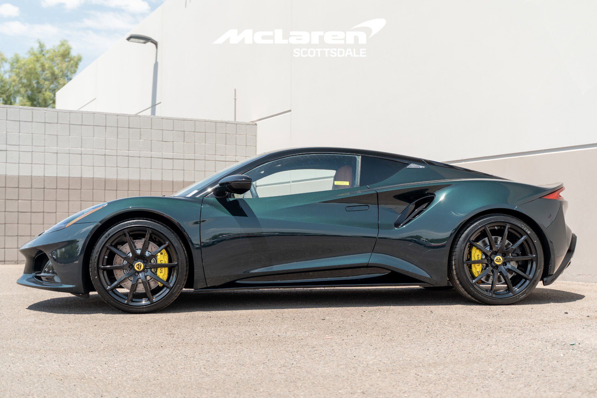New 2025 Lotus Emira image 6