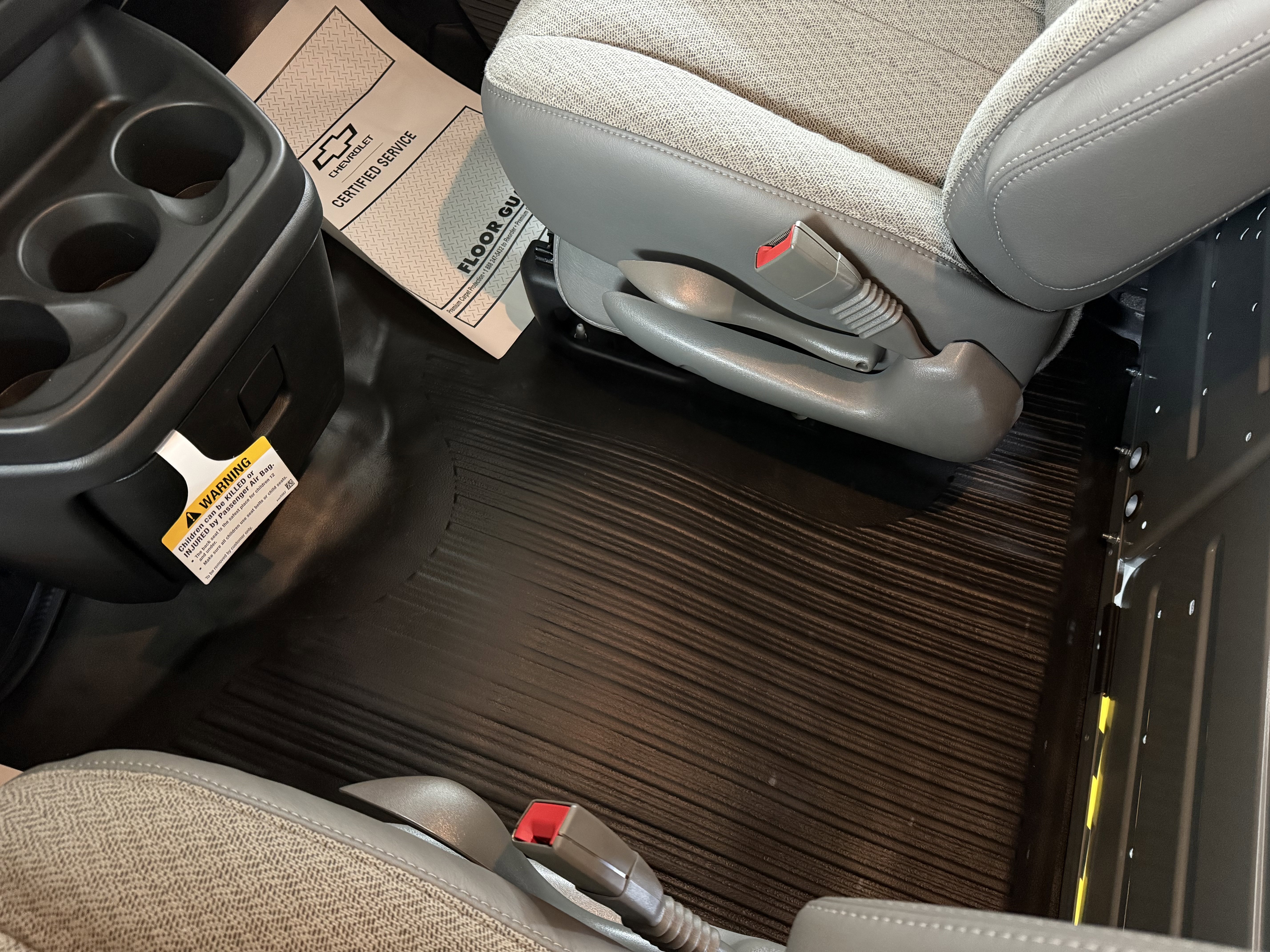 New 2025 Chevrolet Express 3500 w/ Driver Convenience Package image 22