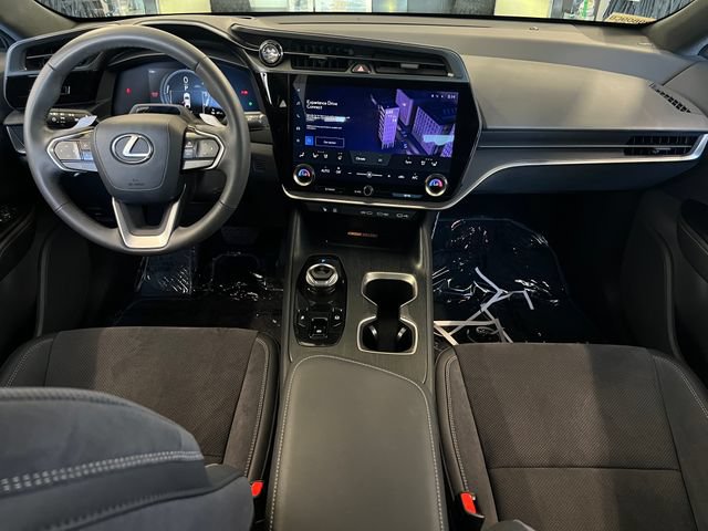 Used 2024 Lexus RZ 450e Premium AWD/4WD image 34