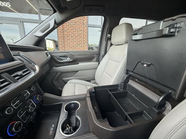 Used 2022 Chevrolet Suburban LT w/ Luxury Package AWD/4WD image 30