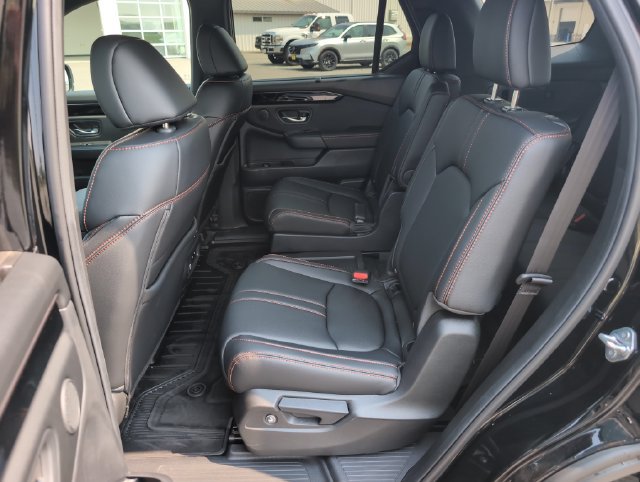 Certified 2026 Honda Pilot TrailSport image 16