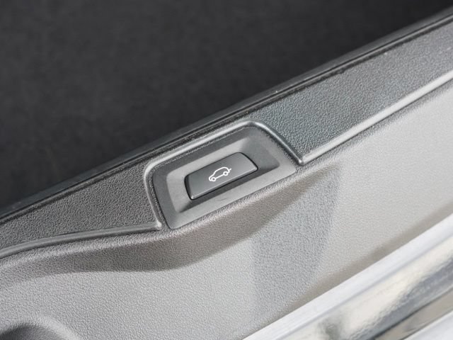 Used 2026 BMW X5 sDrive40i RWD image 52