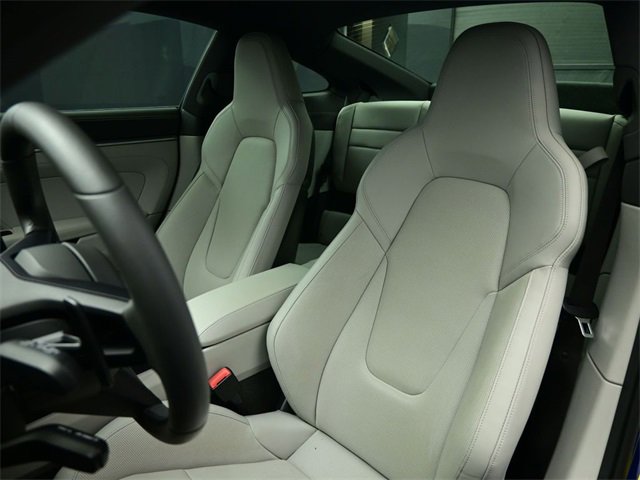 Used 2023 Porsche 911 Carrera image 5