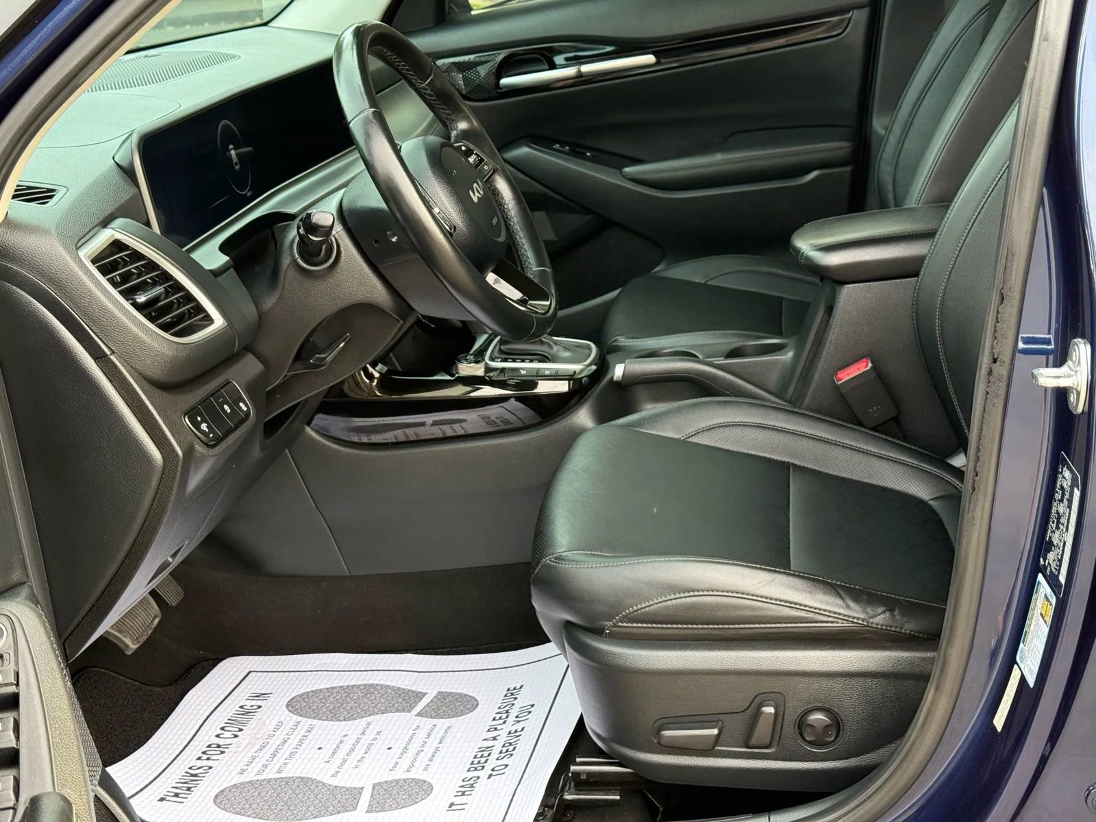 Used 2024 Kia Seltos EX image 15