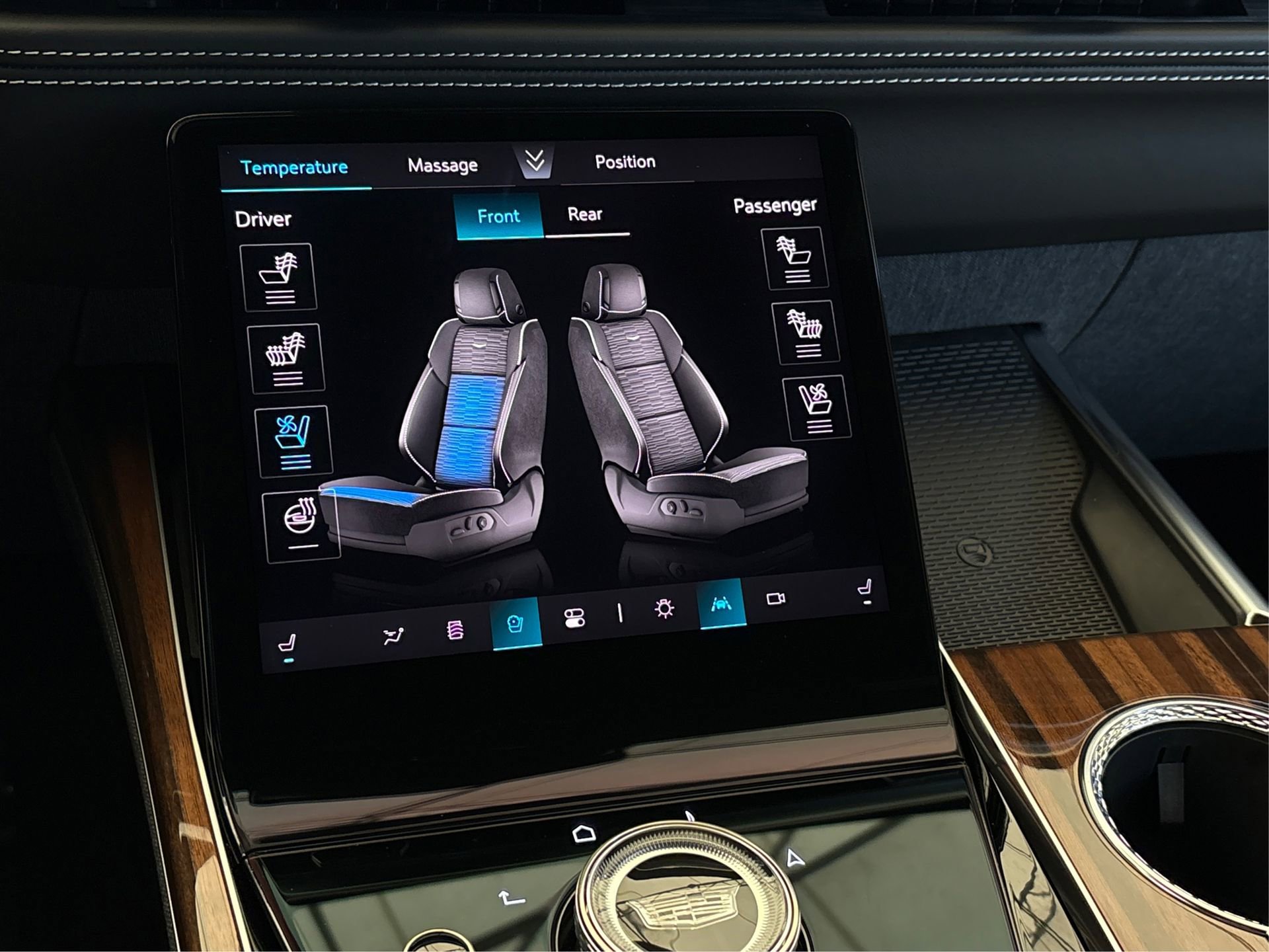 New 2026 Cadillac Escalade ESV Platinum Sport w/ LPO, ONYX Package image 34