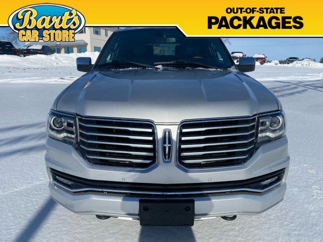 Used 2017 Lincoln Navigator Select image 2