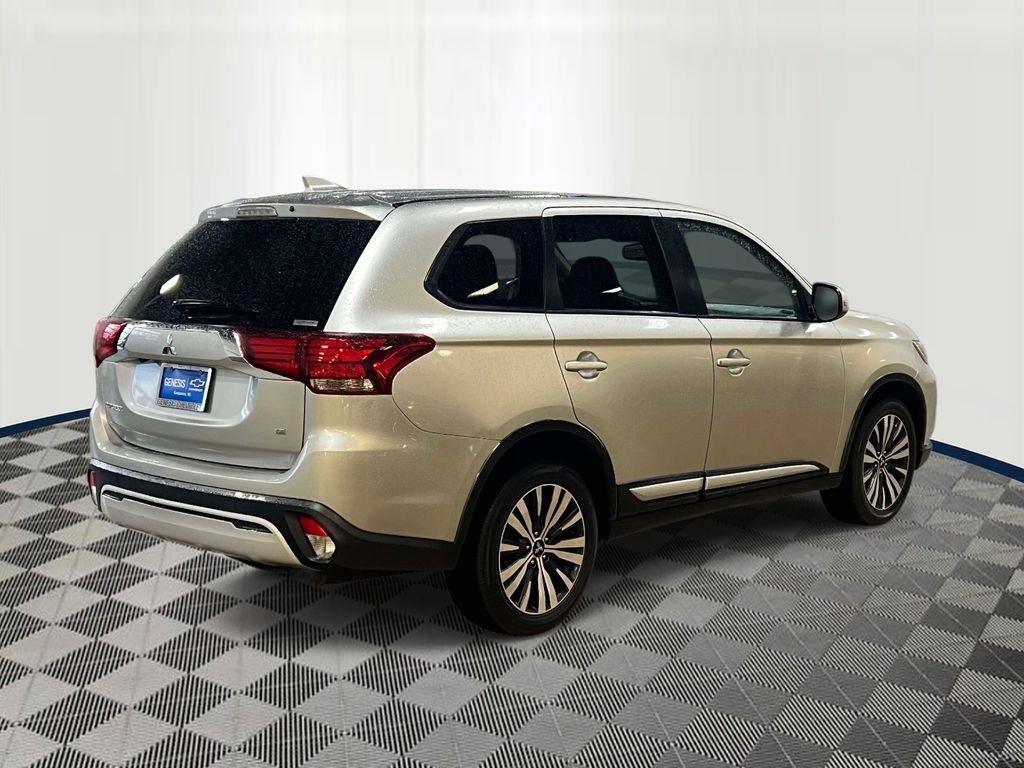 Used 2020 Mitsubishi Outlander LE image 5