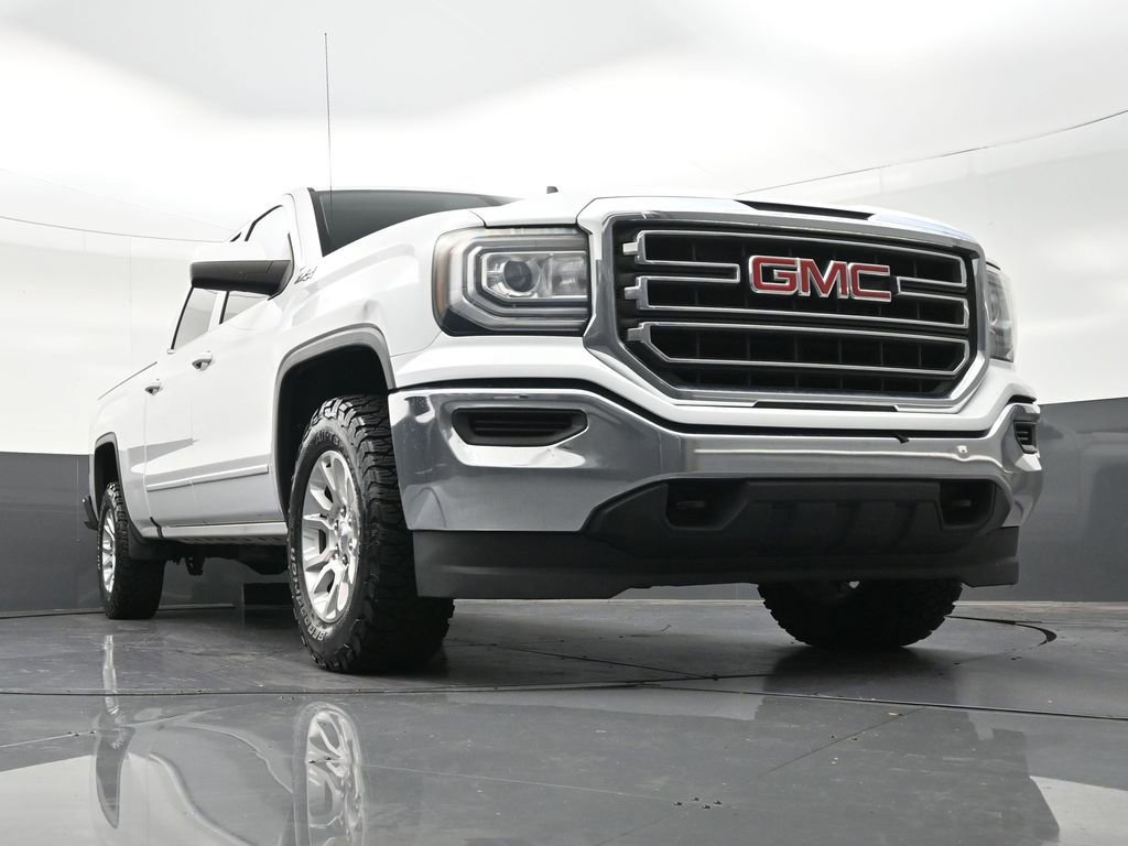 Used 2018 GMC Sierra 1500 SLE w/ Suspension Package, Off-Road image 33