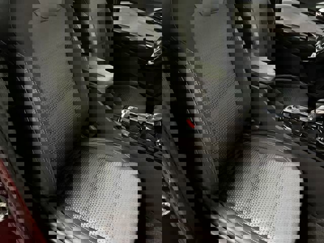 Certified 2025 Chevrolet Trax LT w/ LT Convenience Package image 27