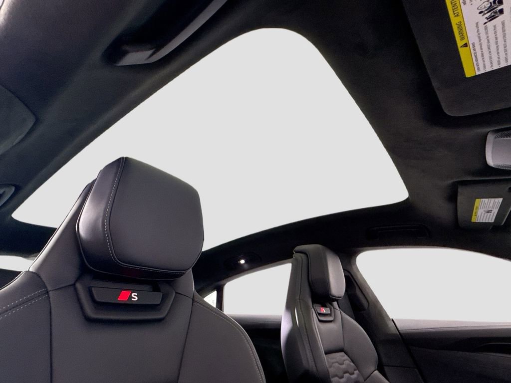 New 2026 Audi S e-tron GT Prestige image 17