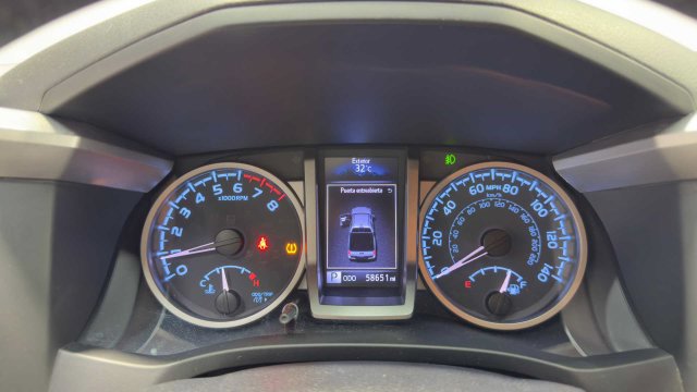 Used 2020 Toyota Tacoma SR5 RWD image 28