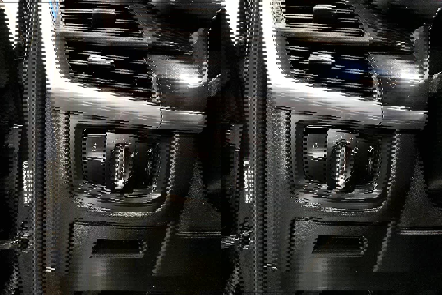 Used 2019 BMW X6 xDrive35i w/ M Sport Package image 35