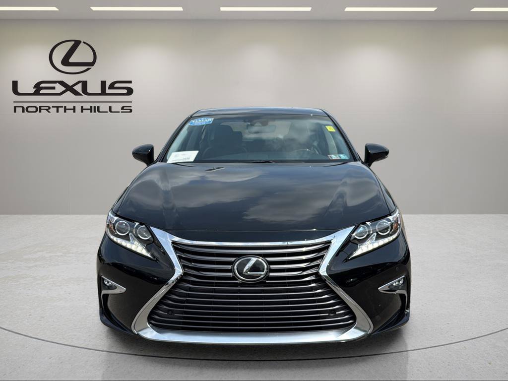 Used 2016 Lexus ES 350 w/ Luxury Package w/Wood Trim FWD image 2