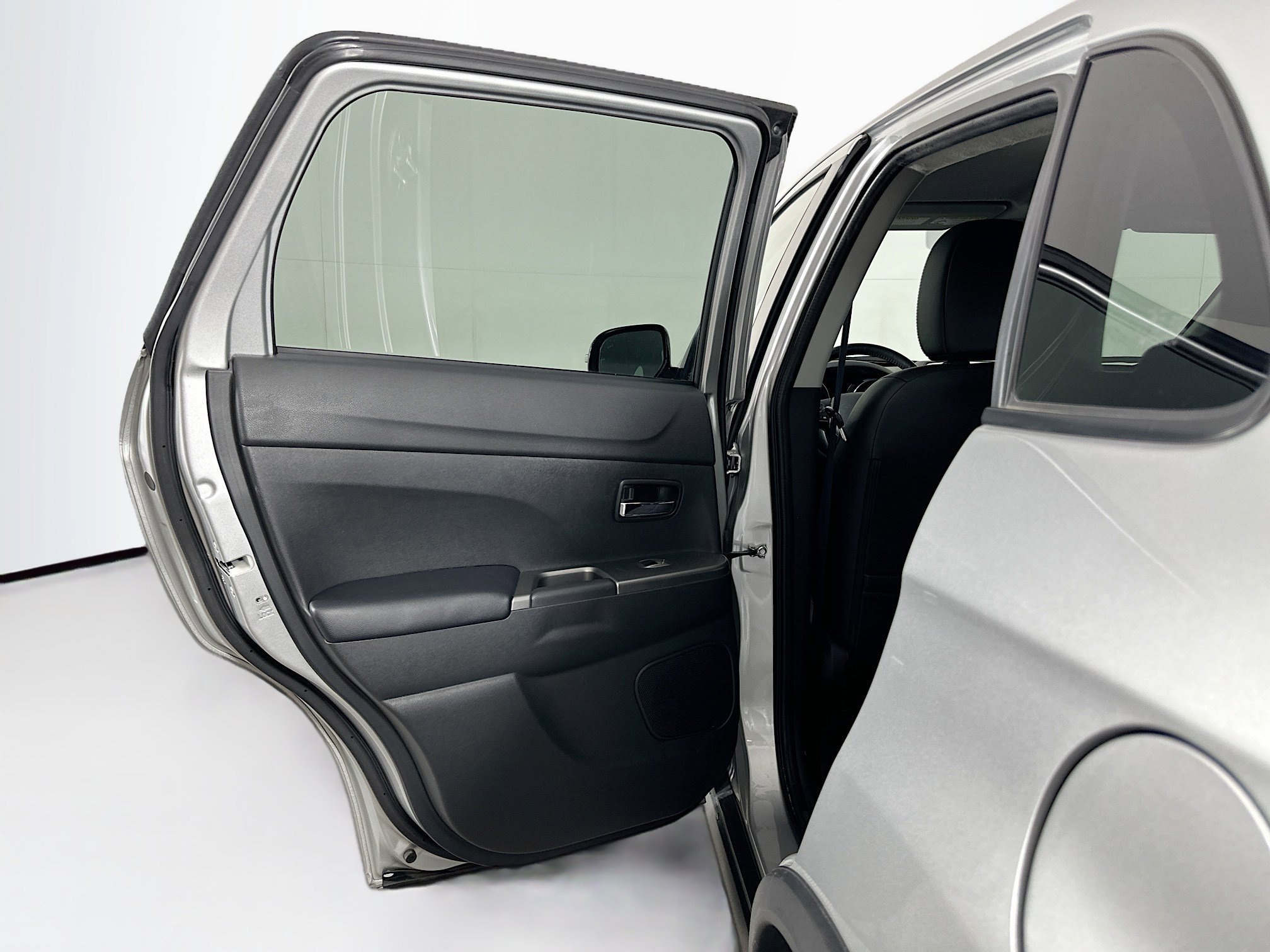 Used 2024 Mitsubishi Outlander Sport SE AWD/4WD image 25
