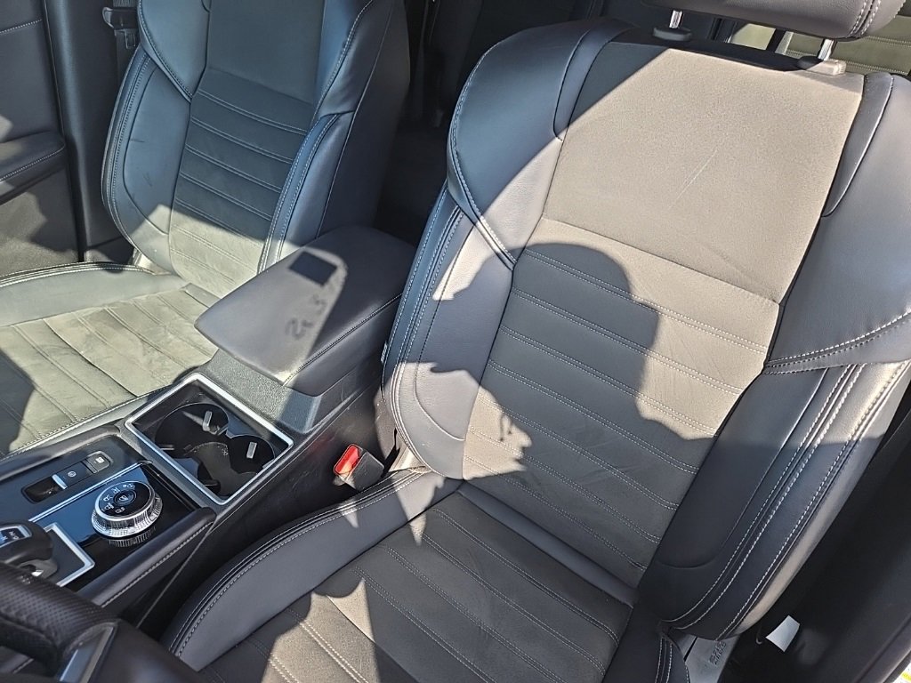 Used 2024 Mitsubishi Outlander SE image 15