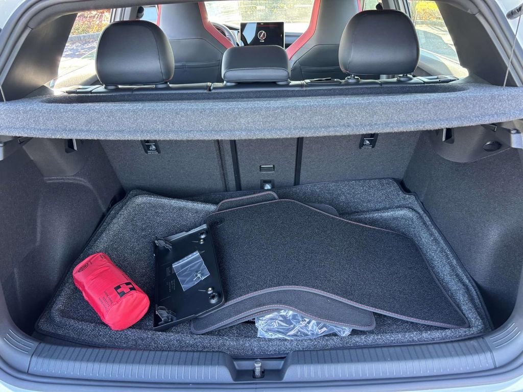 New 2026 Volkswagen GTI Autobahn image 9