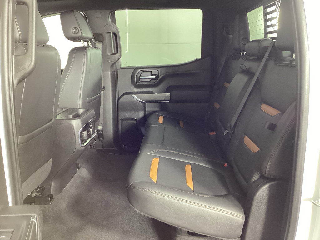 Used 2021 GMC Sierra 1500 AT4 w/ Technology Package AWD/4WD image 17