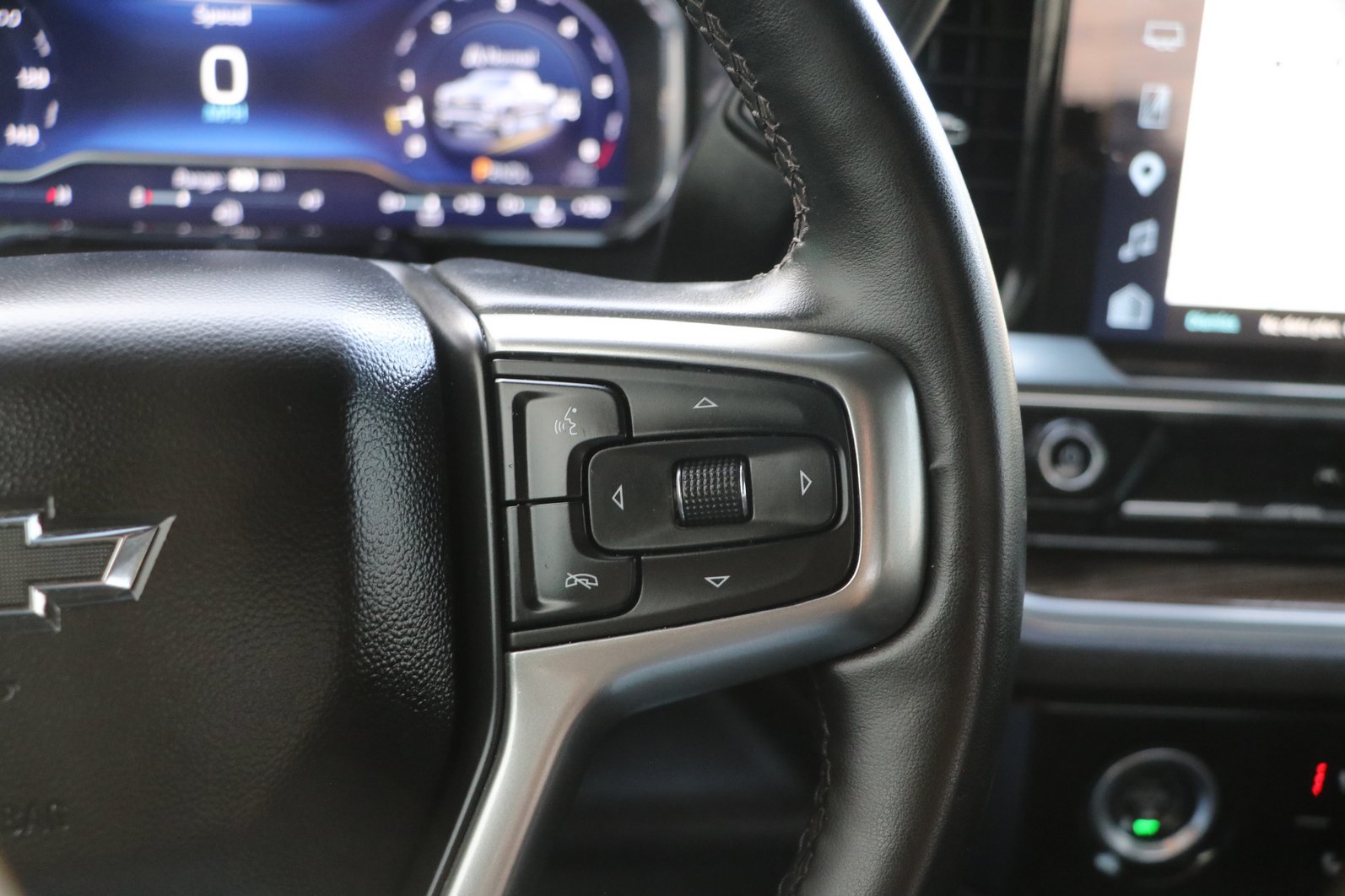 Used 2023 Chevrolet Silverado 1500 RST w/ Z71 Off-Road Package AWD/4WD image 19