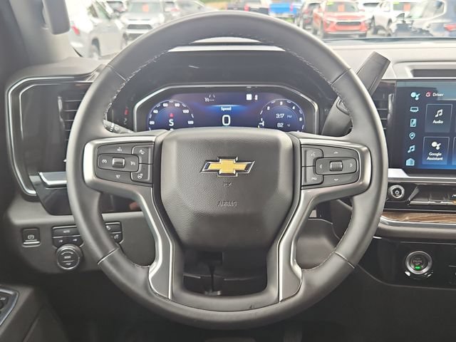 Used 2023 Chevrolet Silverado 1500 LT AWD/4WD image 15