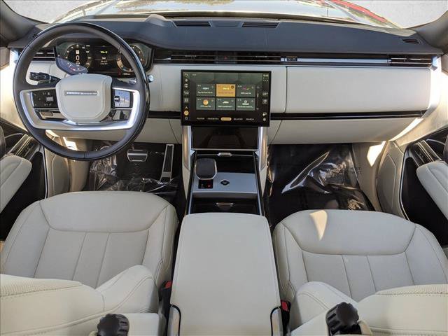 Used 2025 Land Rover Range Rover Long Wheelbase SE AWD/4WD image 18