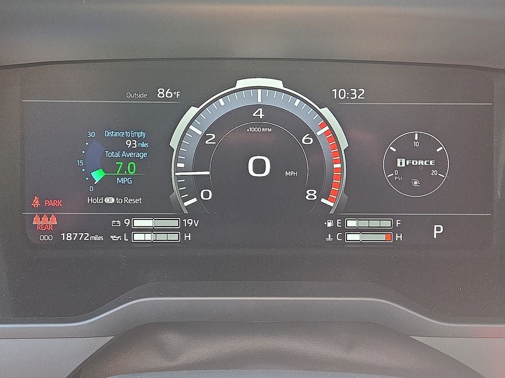 Used 2025 Toyota Tundra Platinum AWD/4WD image 30