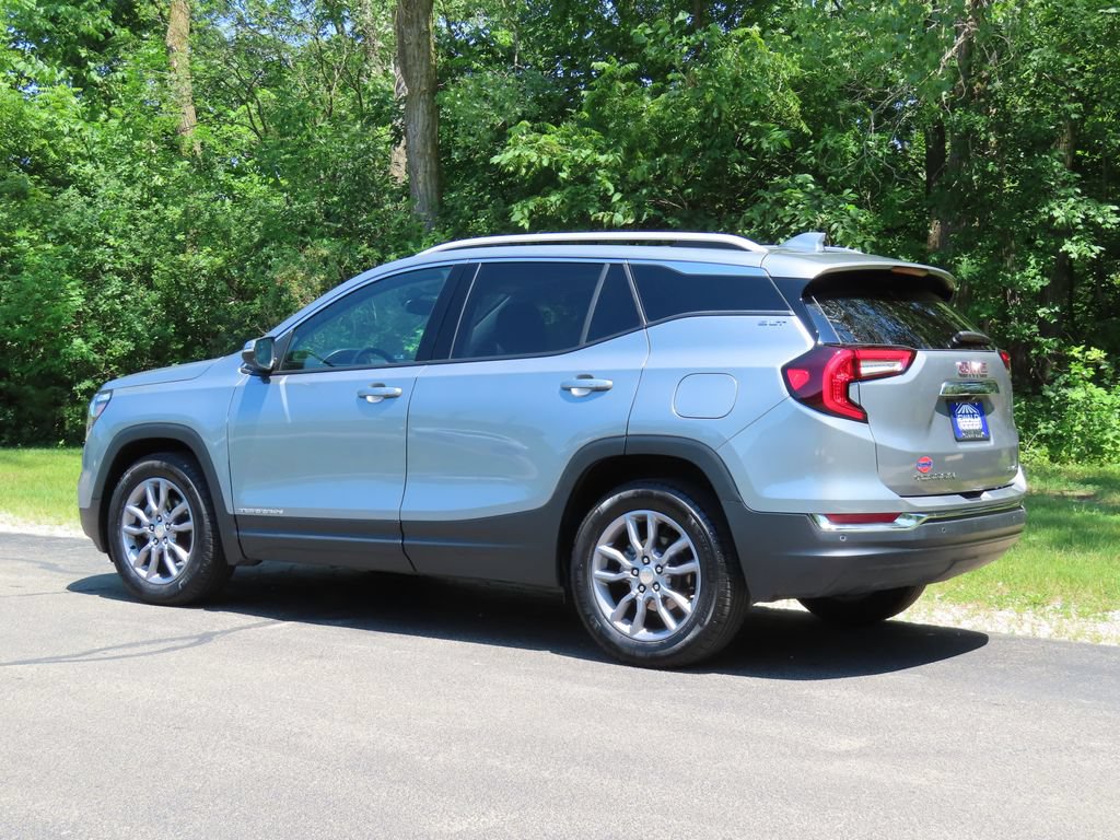 Used 2024 GMC Terrain SLT w/ Infotainment Package II AWD/4WD image 28