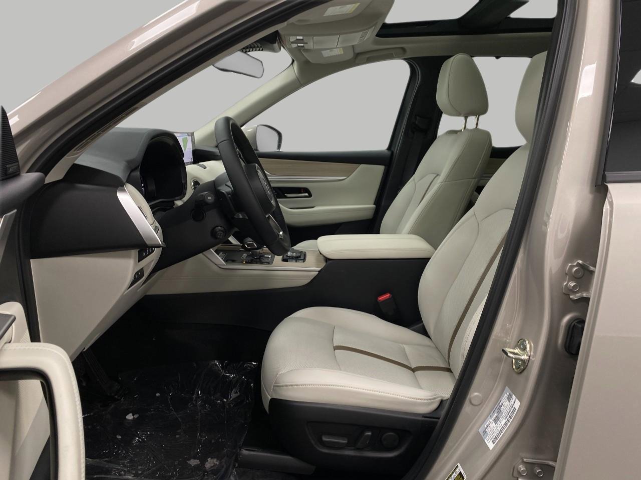 New 2026 MAZDA CX-90 Plug-In Hybrid w/ Premium Plus image 31
