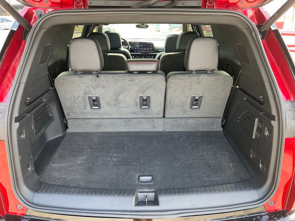 Used 2024 Chevrolet Traverse RS w/ LPO, Floor Liner Package image 6