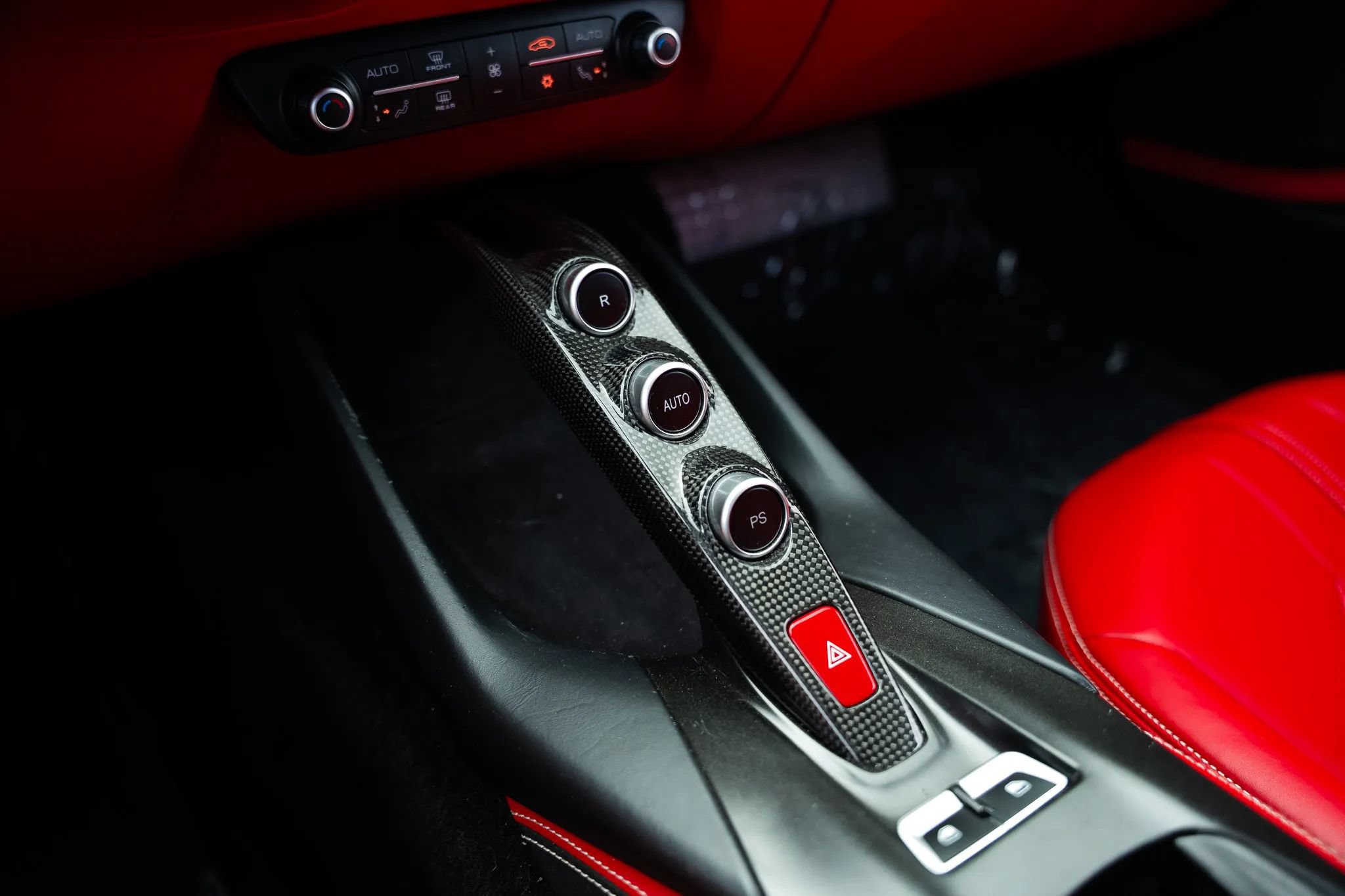 Used 2019 Ferrari 812 Superfast RWD image 53