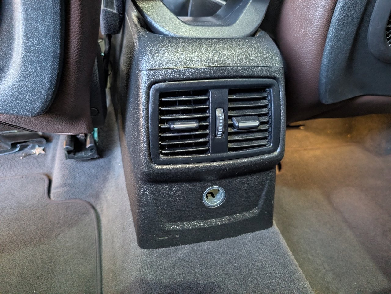 Used 2018 BMW X1 sDrive28i FWD image 7