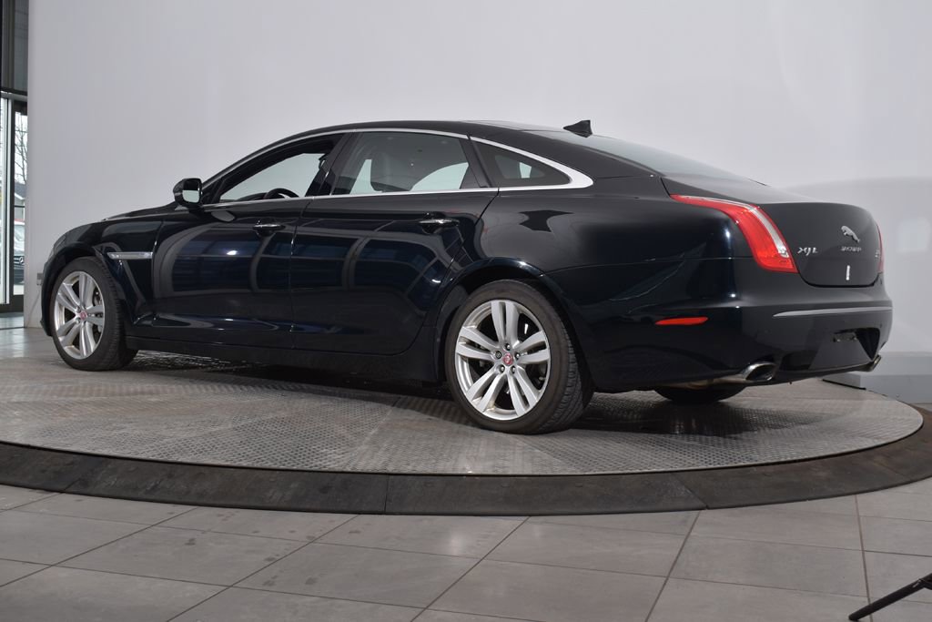Used 2015 Jaguar XJ L Portfolio image 3