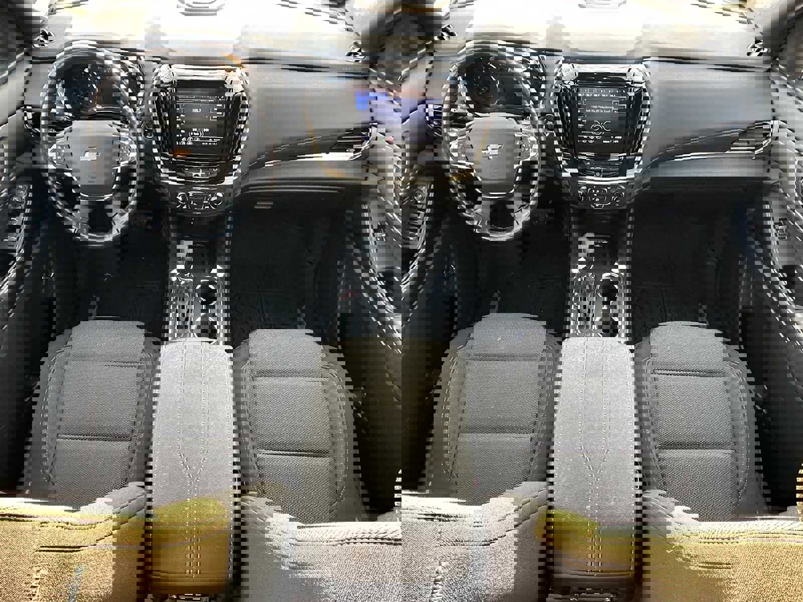 Used 2022 Chevrolet Traverse LT image 20