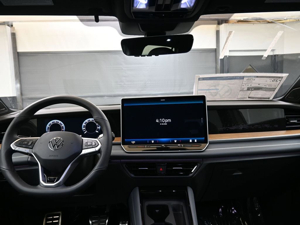 New 2026 Volkswagen Tiguan SEL R-Line image 22