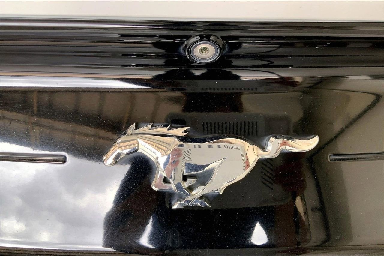 Used 2020 Ford Mustang Premium image 9