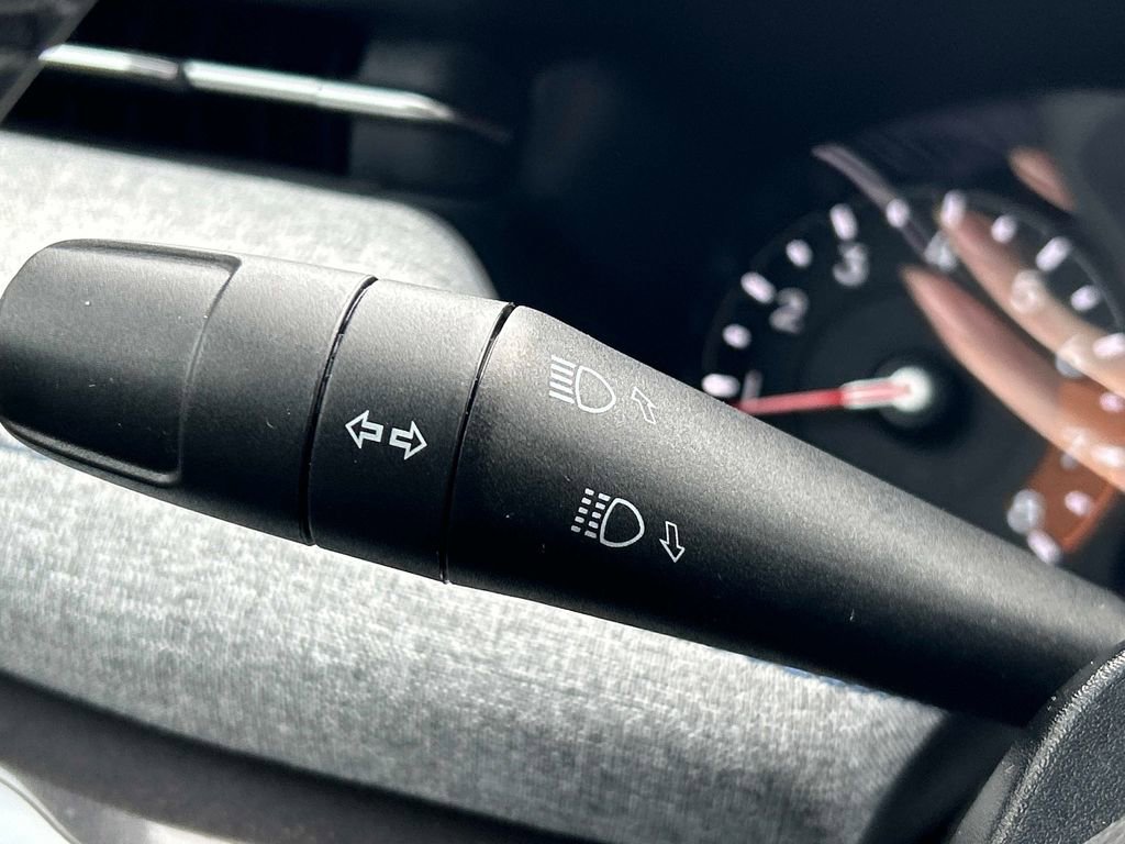 Used 2025 Jeep Compass Latitude AWD/4WD image 24