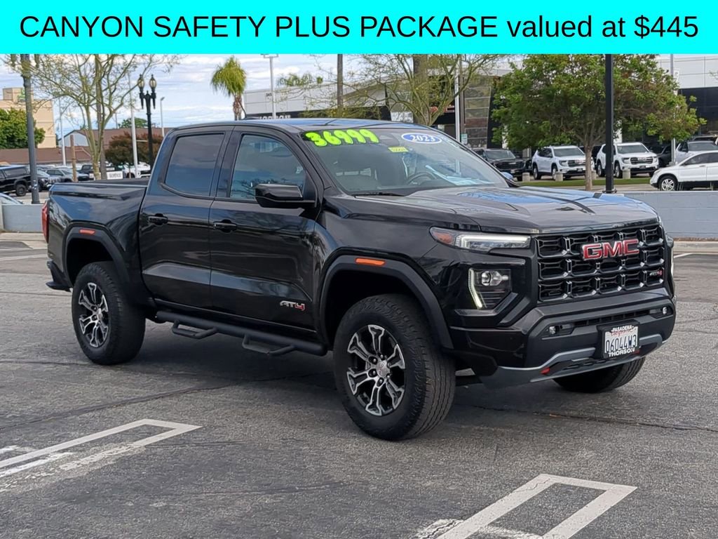 Used 2023 GMC Canyon AT4 w/ Canyon Safety Plus Package AWD/4WD image 10