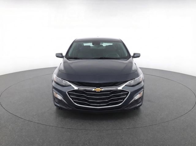 Used 2021 Chevrolet Malibu LT FWD image 2