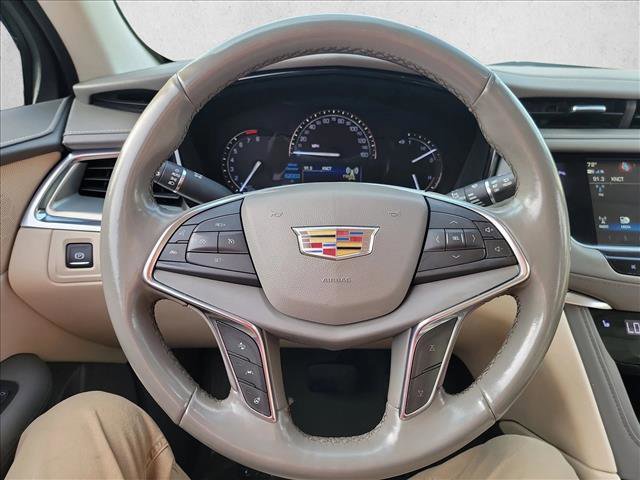Used 2019 Cadillac XT5 Luxury FWD image 16