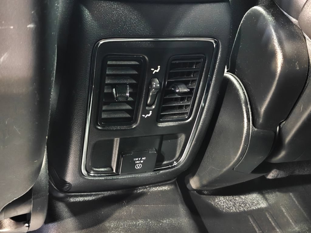 Used 2019 Jeep Grand Cherokee Altitude AWD/4WD image 26