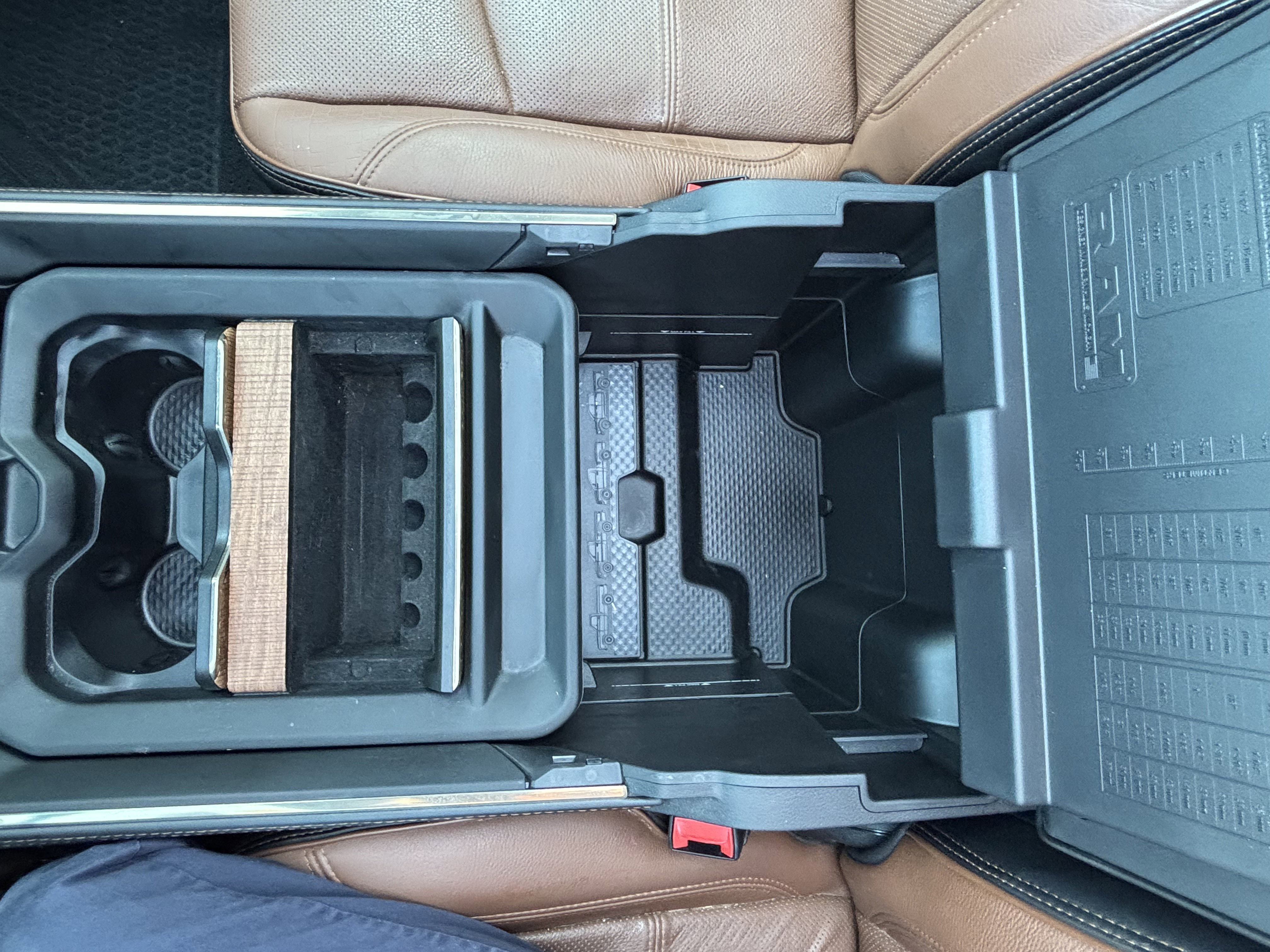 Used 2020 RAM 3500 Limited image 22