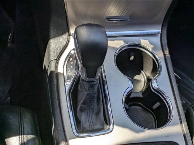 Used 2018 Jeep Grand Cherokee Limited image 11